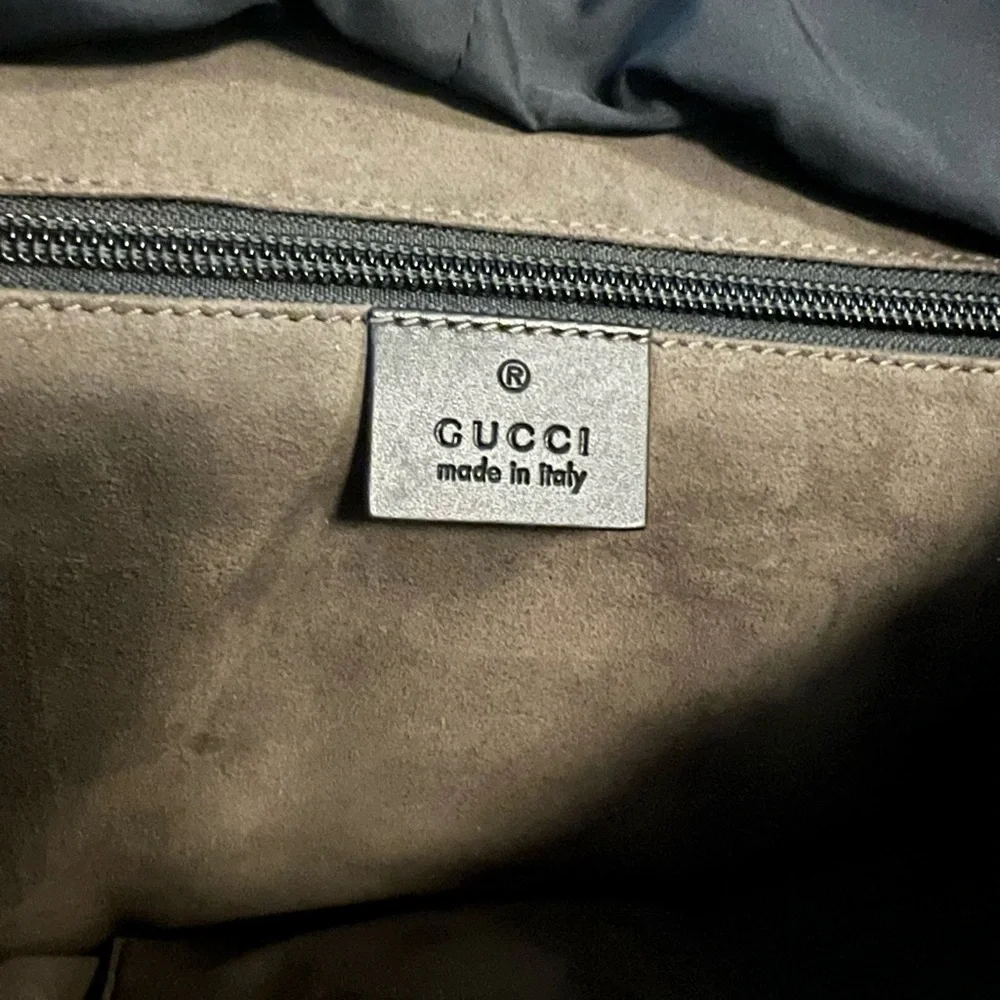 GUCCI backpack - Picture 4 of 9